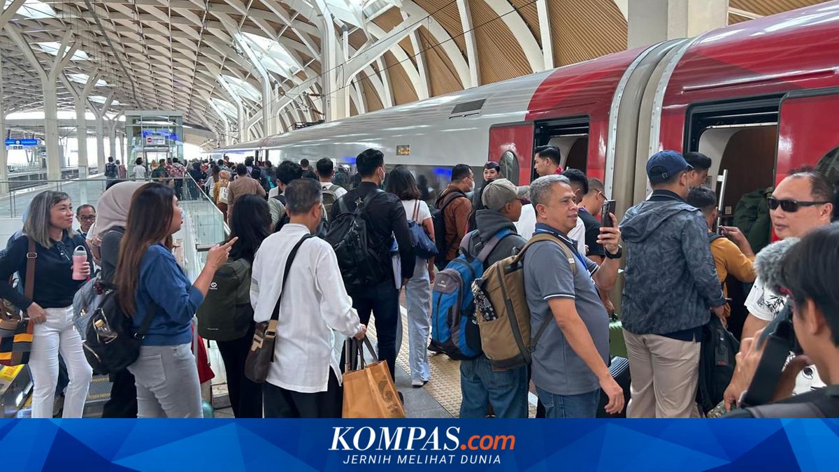 Whoosh Train Schedule Extended Until 22:25 WIB with Family Discount