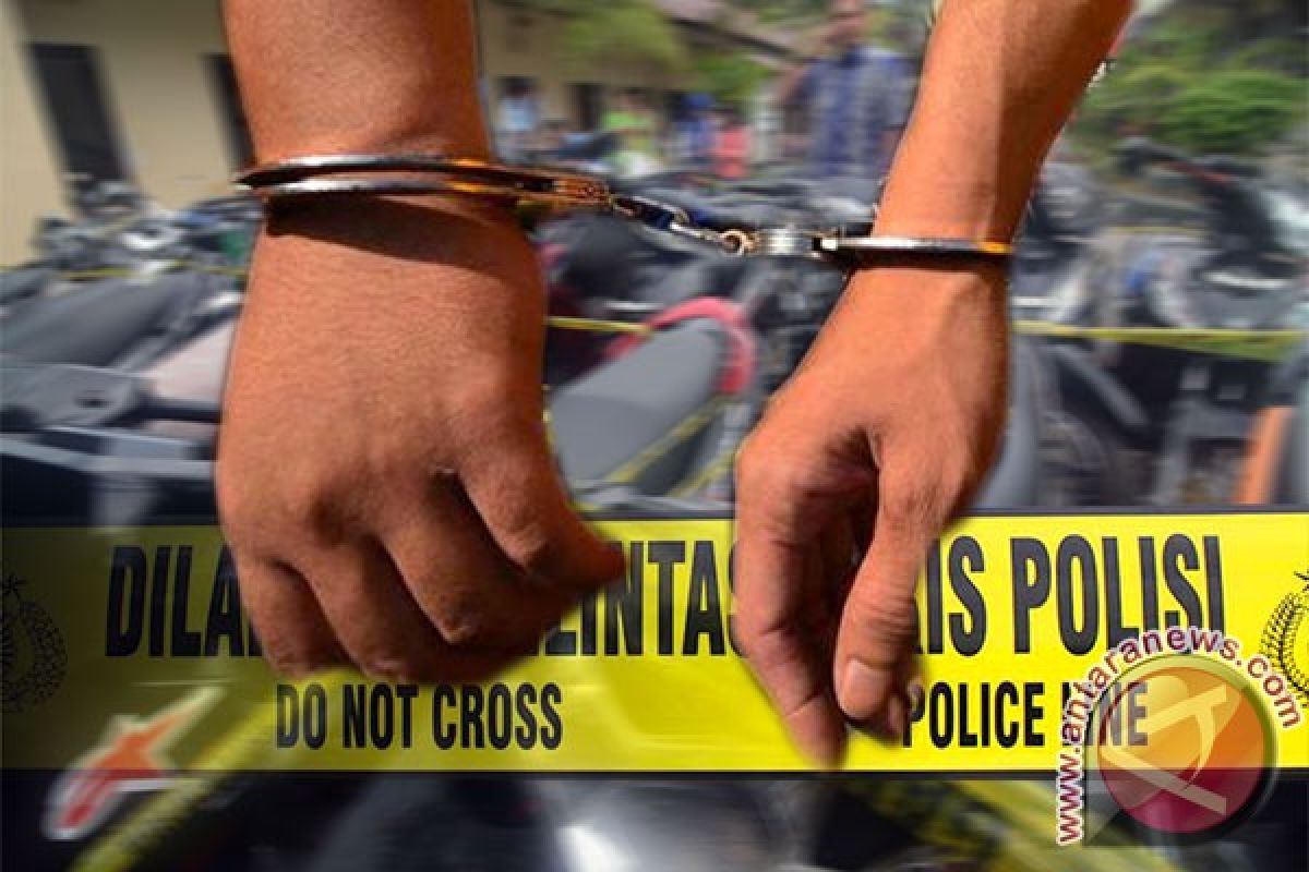 Police uncover fake psychics' motorcycle theft scam in Duren Sawit