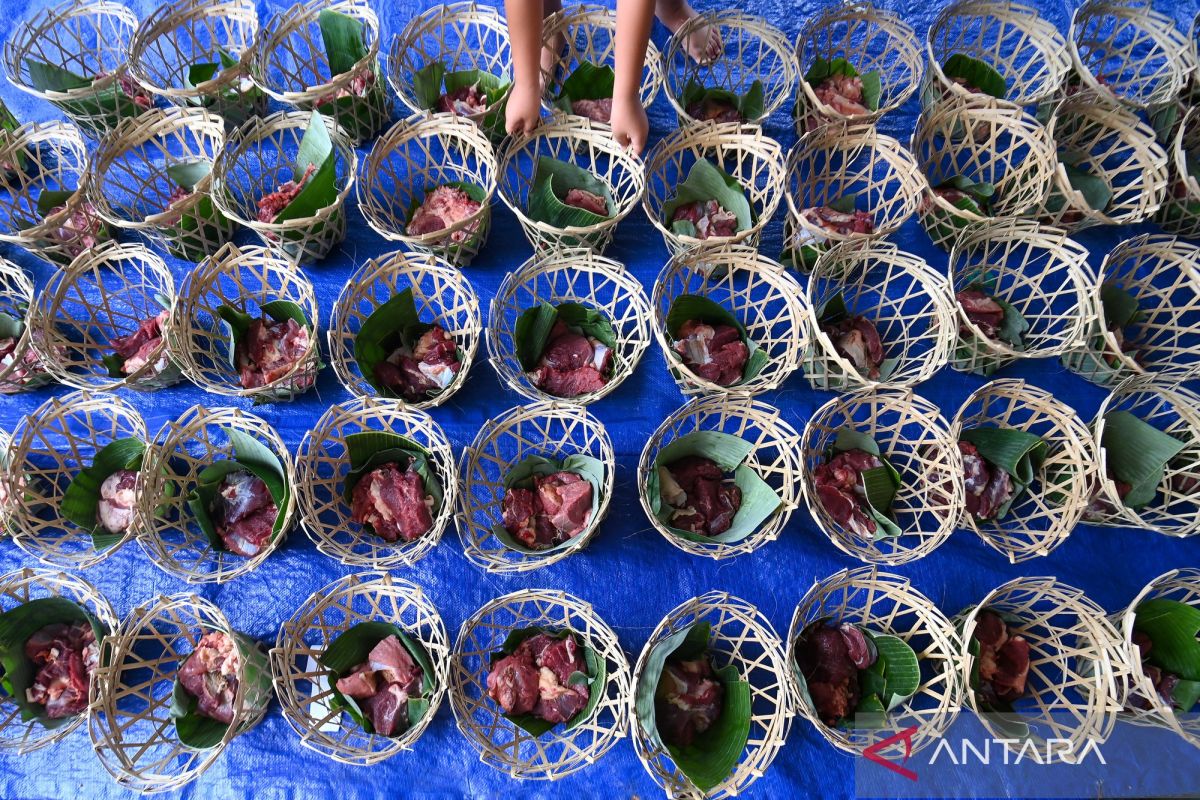 Eco-friendly packaging for kurban meat to reduce plastic waste