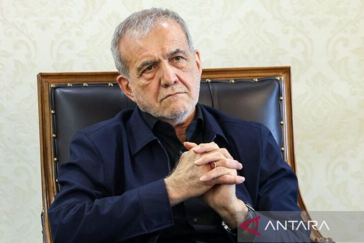 Iran Ready to End Middle East Conflicts, Says President Pezeshkian