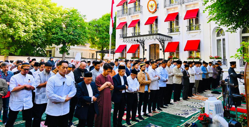 Prabowo Celebrates Eid al-Adha with Paris Diaspora