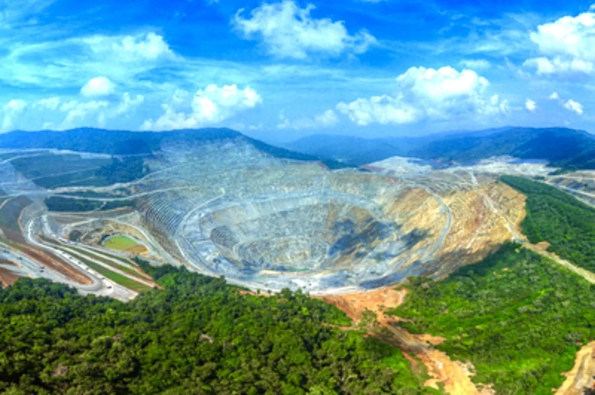 BlackRock Reveals Global Investors Prefer Mega Mining Companies