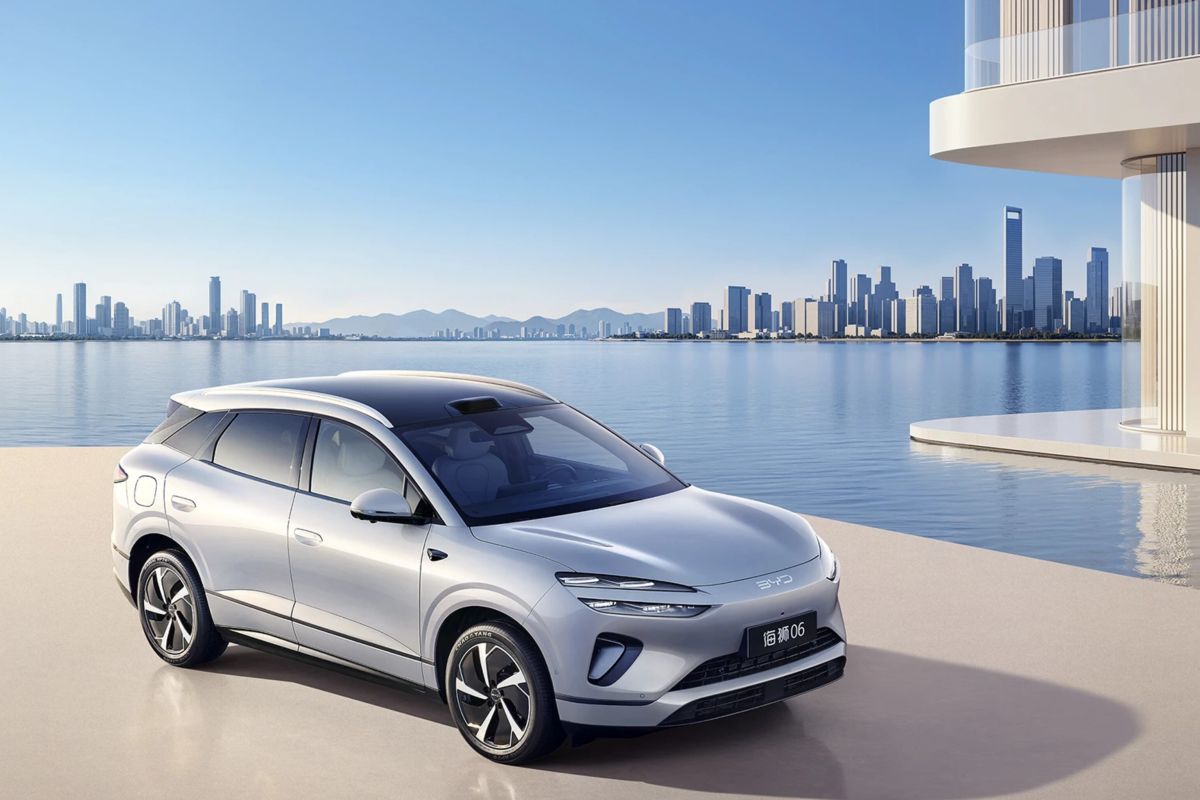 BYD launches 2026 Sealion 06 DM-i with 310 km electric range