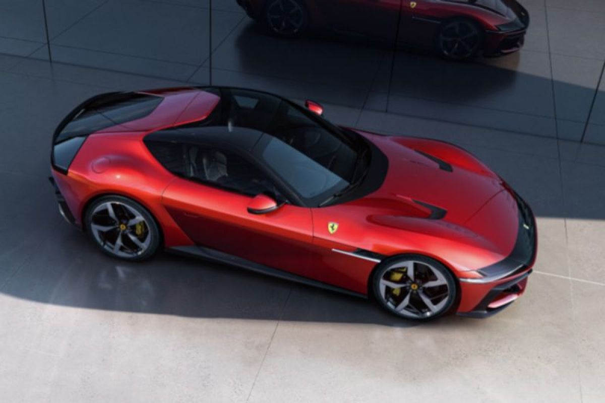 Ferrari may bring back manual transmission