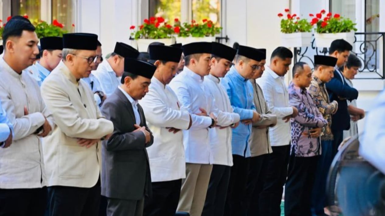 President Prabowo attends Eid al-Adha prayers with Indonesian diaspora in Paris