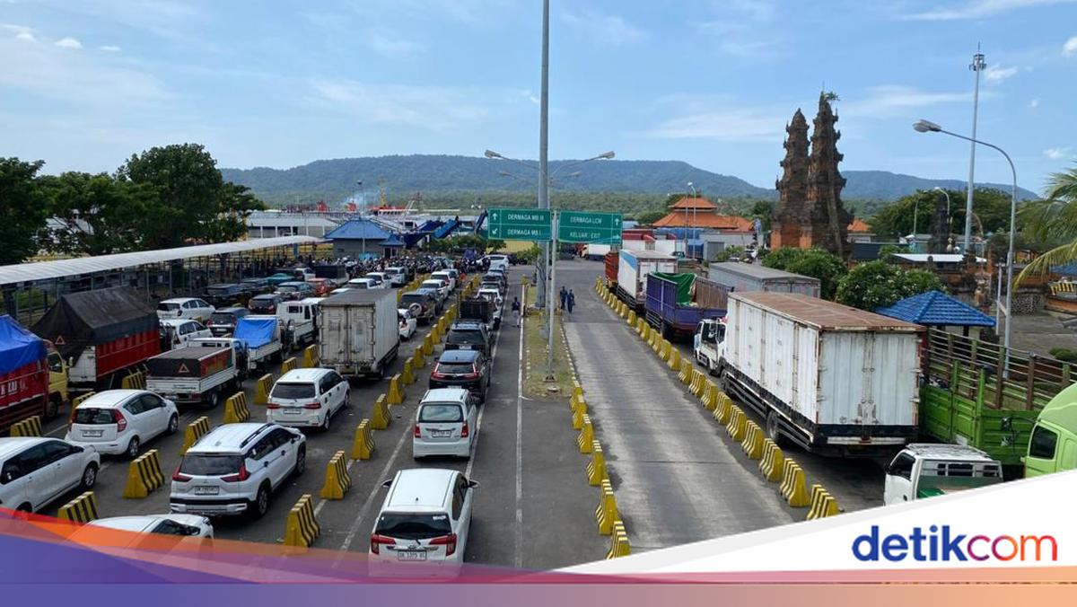 Long Weekend Idul Adha Sees Gilimanuk Vehicle Queues Stretch 2.7km
