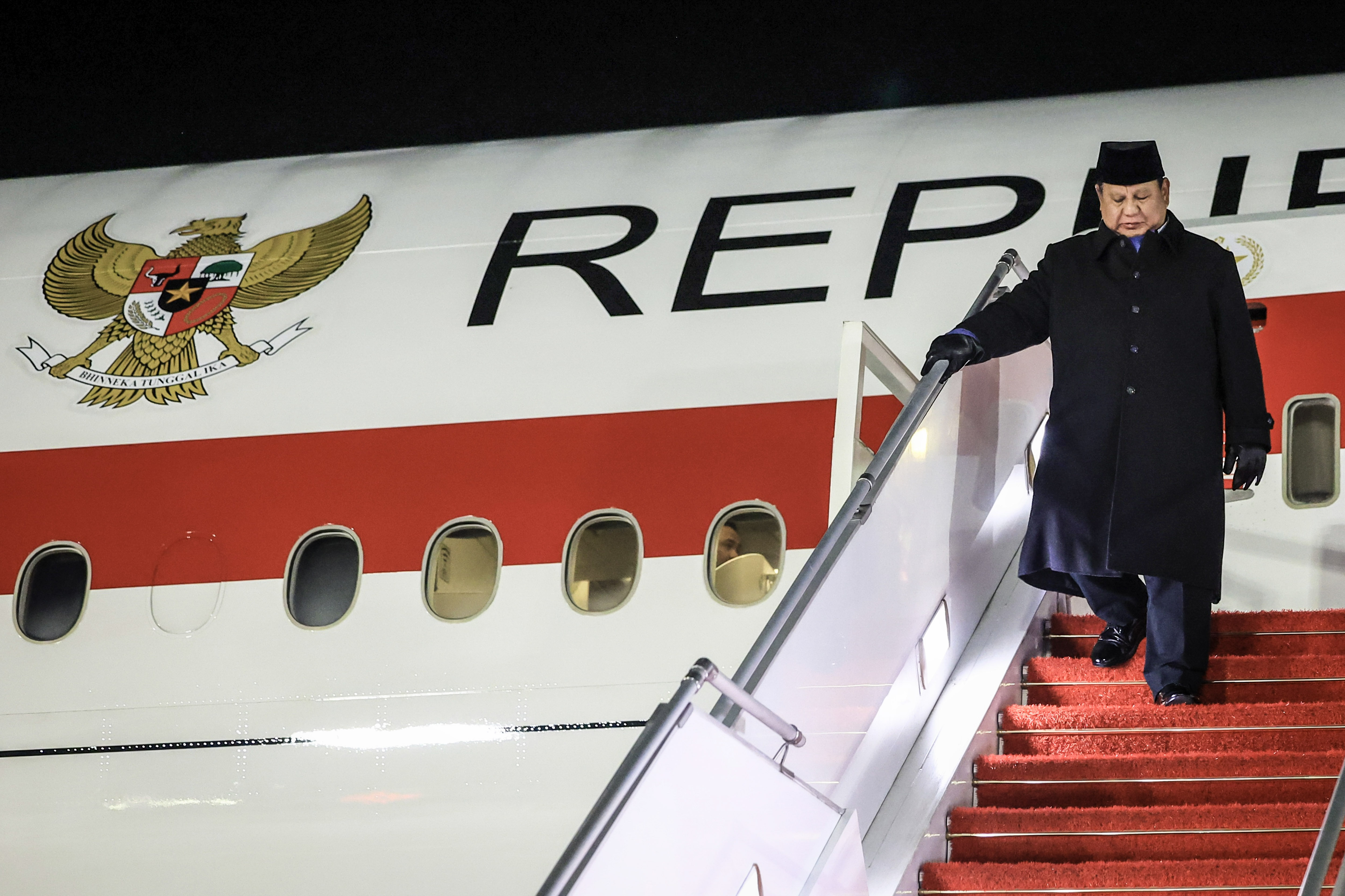 Female Pilots Make History by Flying Indonesia's Presidential Aircraft
