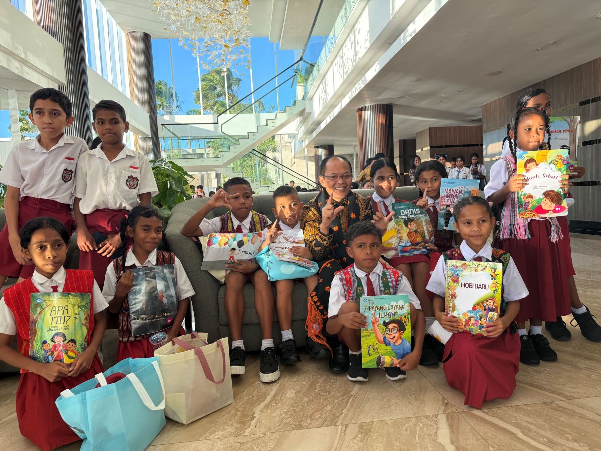 Language Agency Strengthens Literacy for 700 Primary and Secondary School Students in East Nusa Tenggara