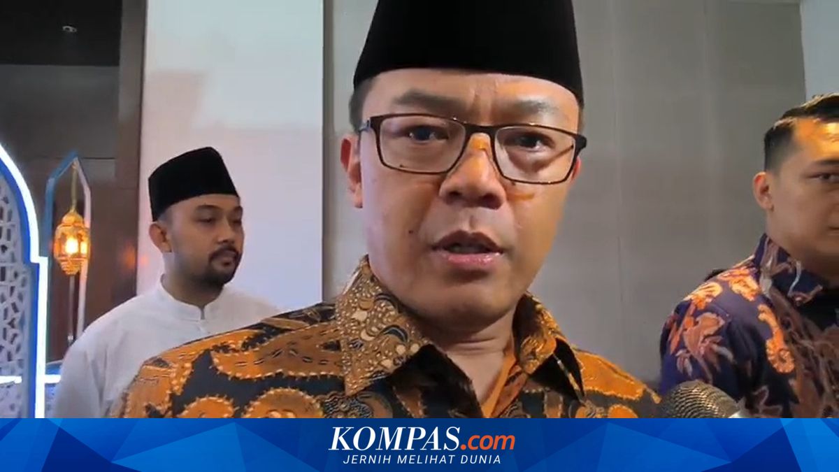 Prabowo Travels to France to Fulfil Macron's Delayed Invitation, Says Foreign Minister
