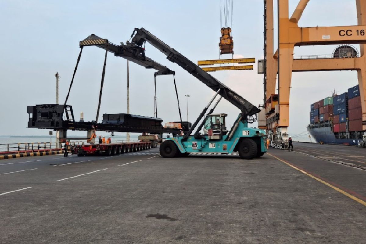 TPS serves as shipping hub for PT INKA locomotive underframes bound for Australia