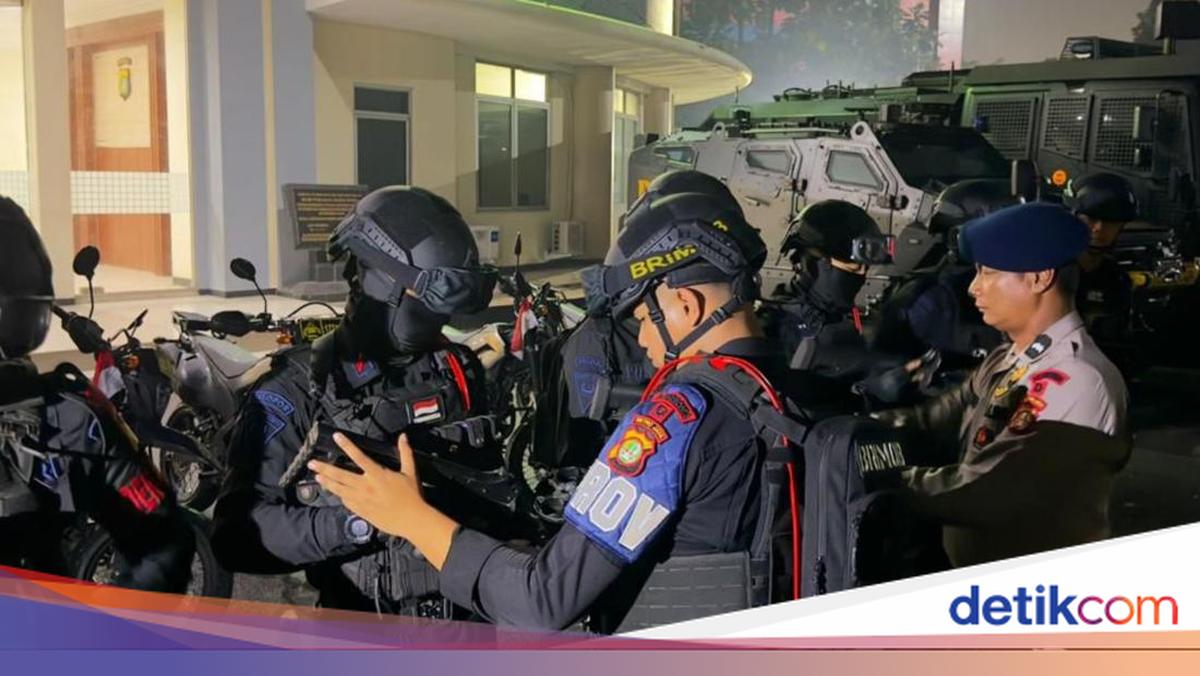 Police Arrest Four Teens in Kalimalang Brawl, Seize Bladed Weapons and Golf Clubs