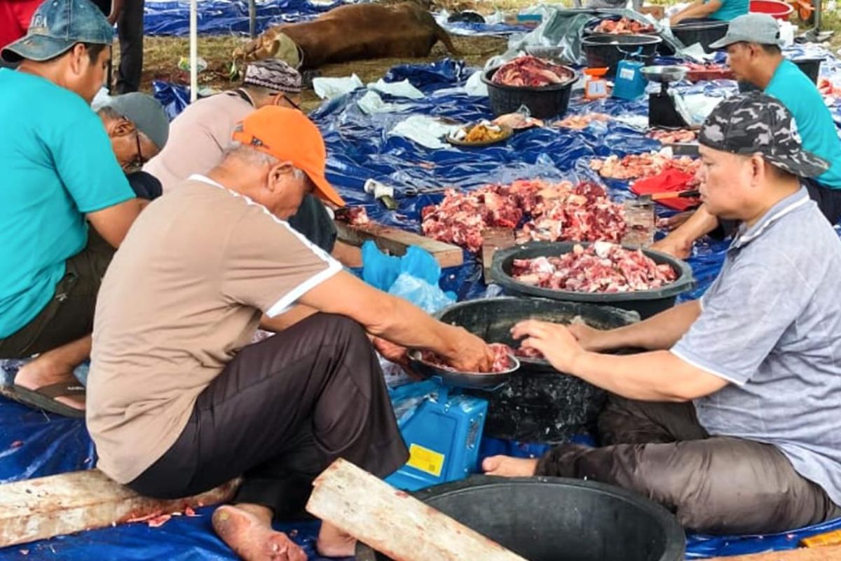 Bank BSN distributes hundreds of sacrificial animals to spread Eid al-Adha blessings