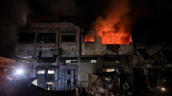 Israel Strikes Gaza Apartment Block, Four Killed