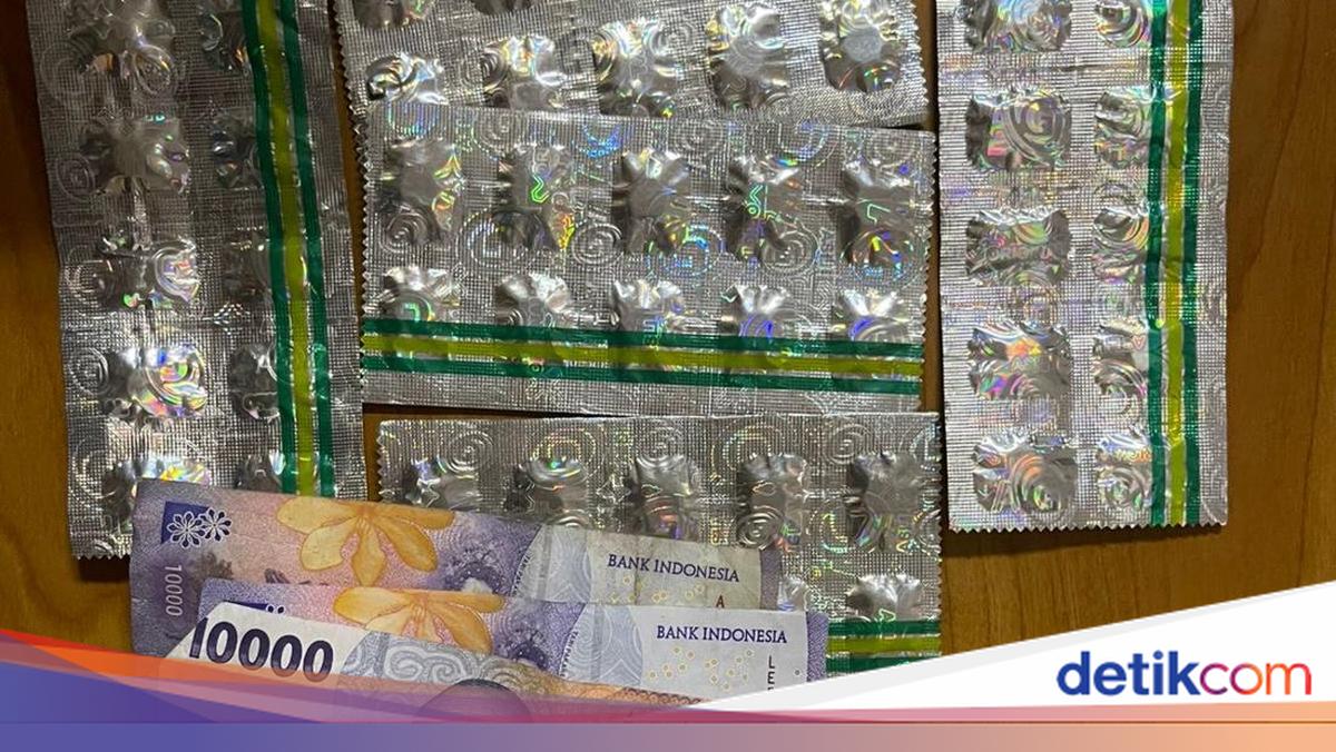 Police Arrest Three Illegal Drug Sellers in Central Jakarta, Seize 1,802 Tablets