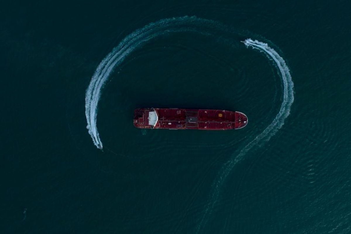 IRGC states 23 vessels transited Strait of Hormuz in 24 hours