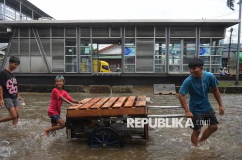 Jakarta's recurrent floods linked to infrastructure unable to handle extreme weather, says DKI Jakarta government