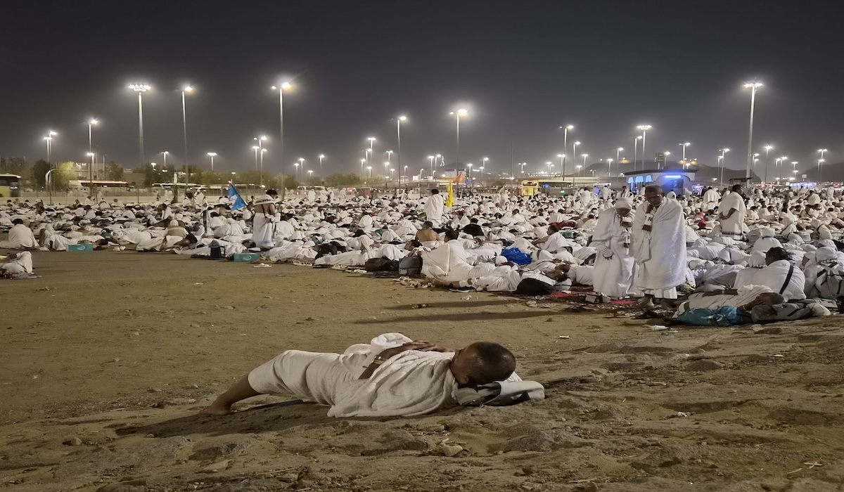 Pilgrims' Compliance and Officer Vigilance Key to Smooth Movement to Mina