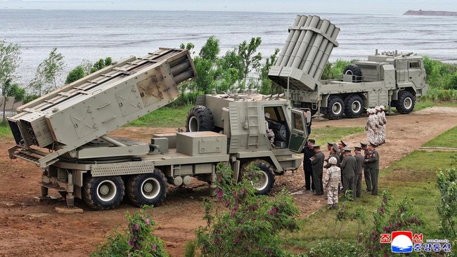 Kim Jong Un Unveils New AI-Powered Missiles Resembling US Systems