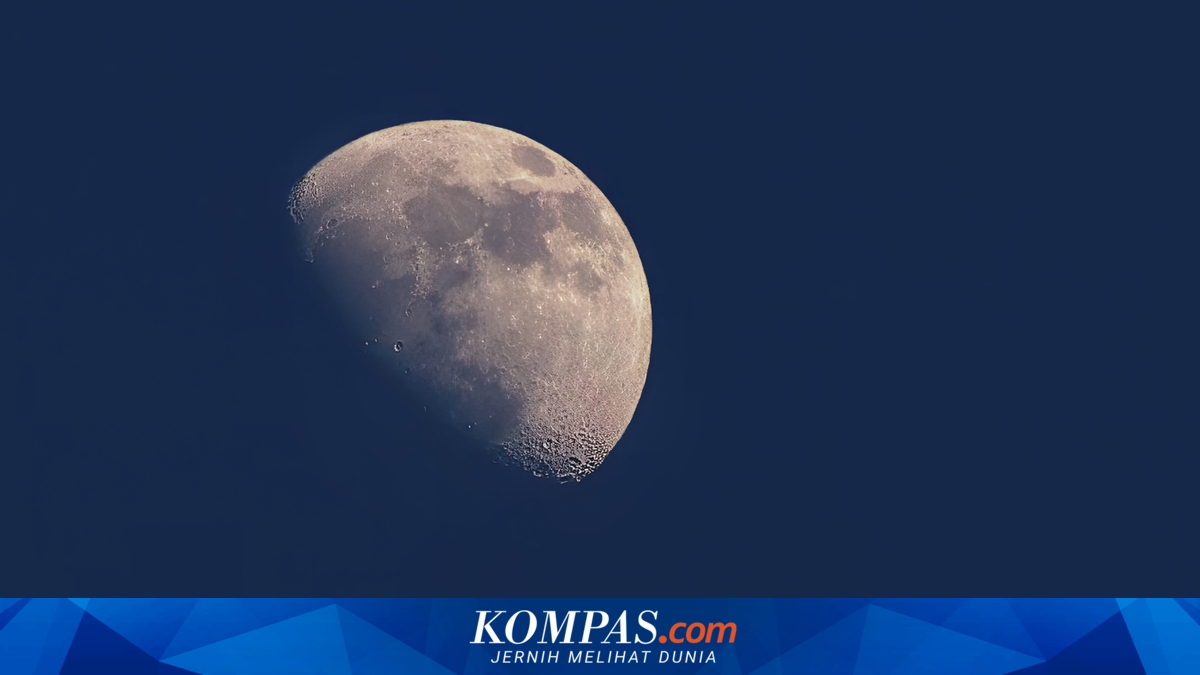 What are the Blue Moon and Micromoon on 31 May 2026?