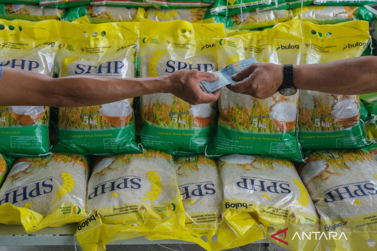  Indonesia maintains SPHP rice prices despite weak rupiah