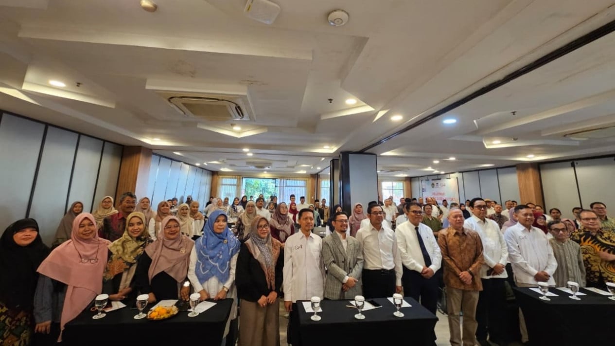 Strengthening Lecturer Competence Crucial for Graduates to Tackle Modern Challenges