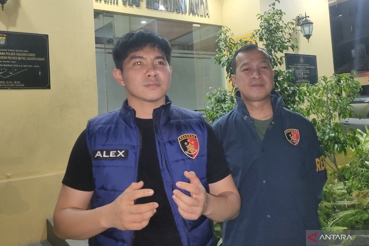 West Jakarta motorbike thief tests positive for methamphetamine, claims to hear 'voices' before theft