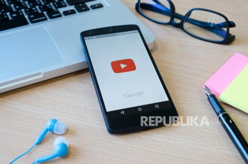 YouTube Now Automatically Labels AI-Generated Videos