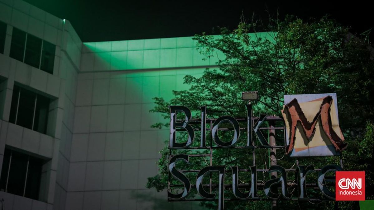 Joint Patrol Seizes Hundreds of Illegal Pills in Blok M