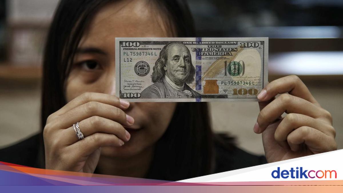 US Dollar Predicted to Breach Rp 18,200 Next Week, Economic Impacts Detailed
