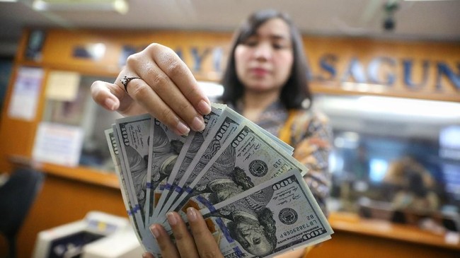 Indonesia Remains Attractive to Investors, But These Are the Barriers