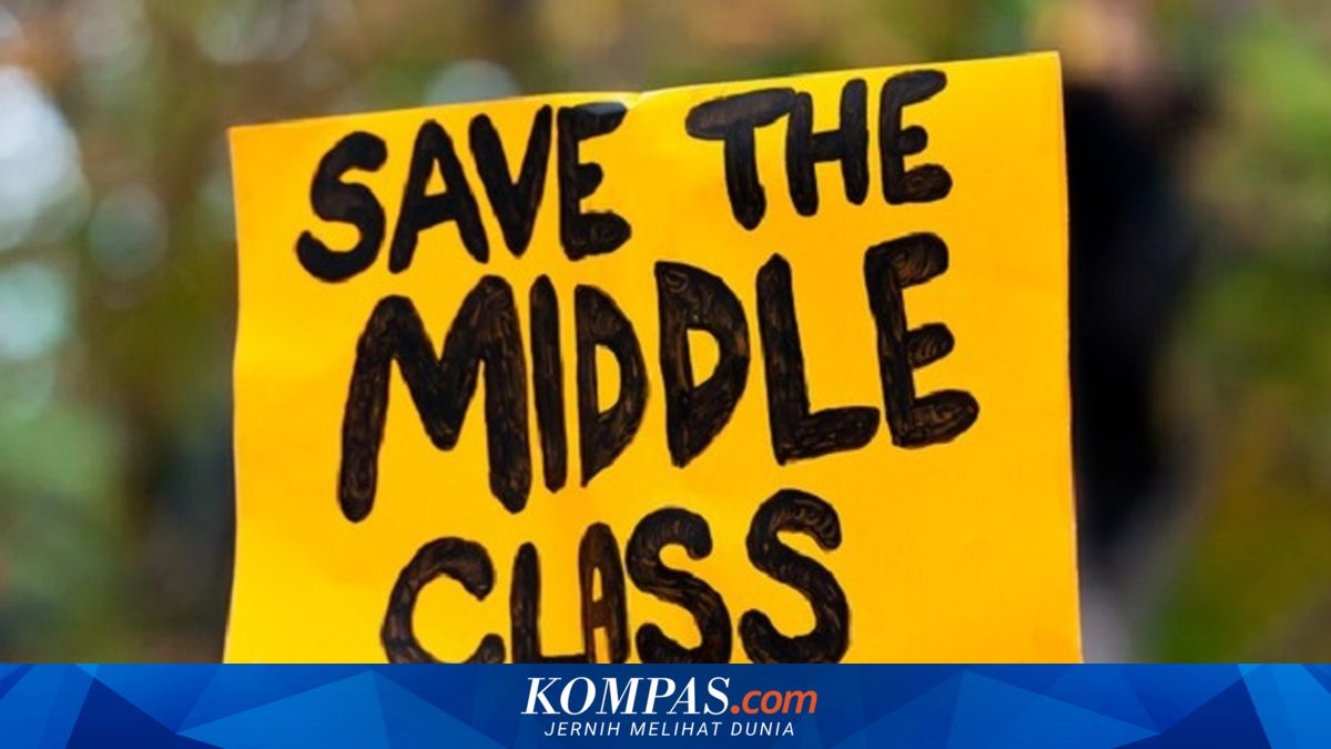 Rupiah Plummets, Middle Class at Risk of Downgrading as Purchasing Power Squeezed