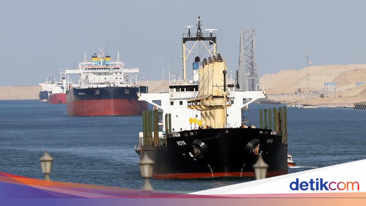 Why Can't the Strait of Hormuz Set Tariffs Like Panama and Suez?