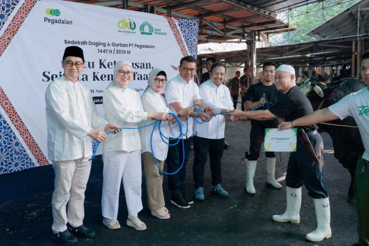 Rohis Pegadaian Embodies 'One Sincerity, Million Benefits' Through Distribution of 4,500 Qurban Packages