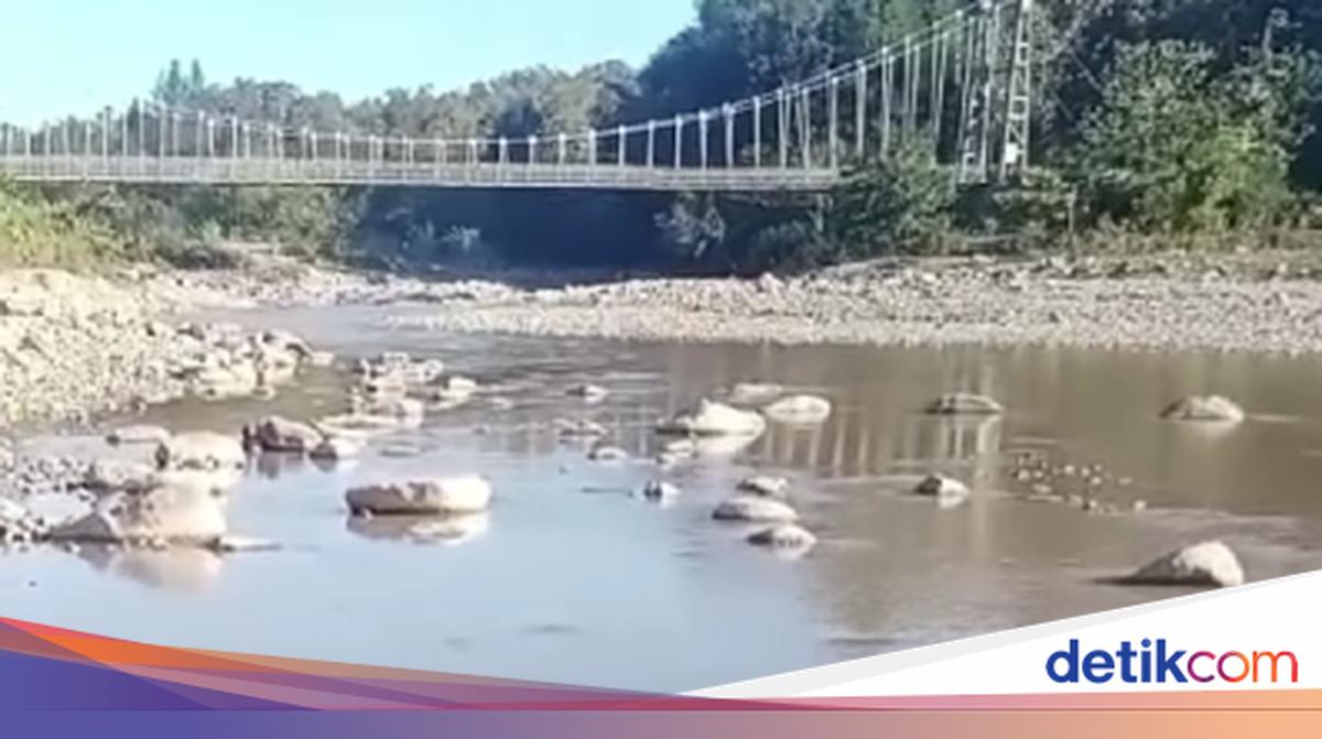 Talau River in Belu Polluted Due to Suspected AMP Mol Batu Project, Police Investigate