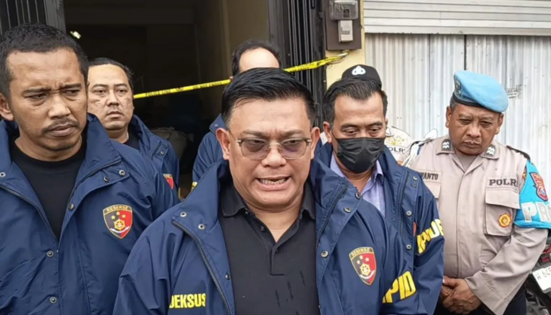 Bareskrim Names Two New Suspects in Illegal Chinese Mobile Phone Imports