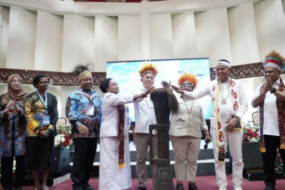 Deputy Minister of Human Rights urges Papua development rooted in local ethnoscience