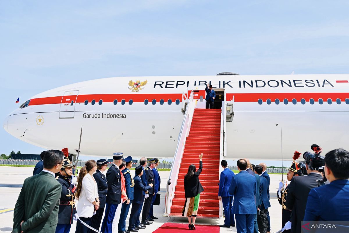 Prabowo Returns to Jakarta After Concluding Paris State Visit