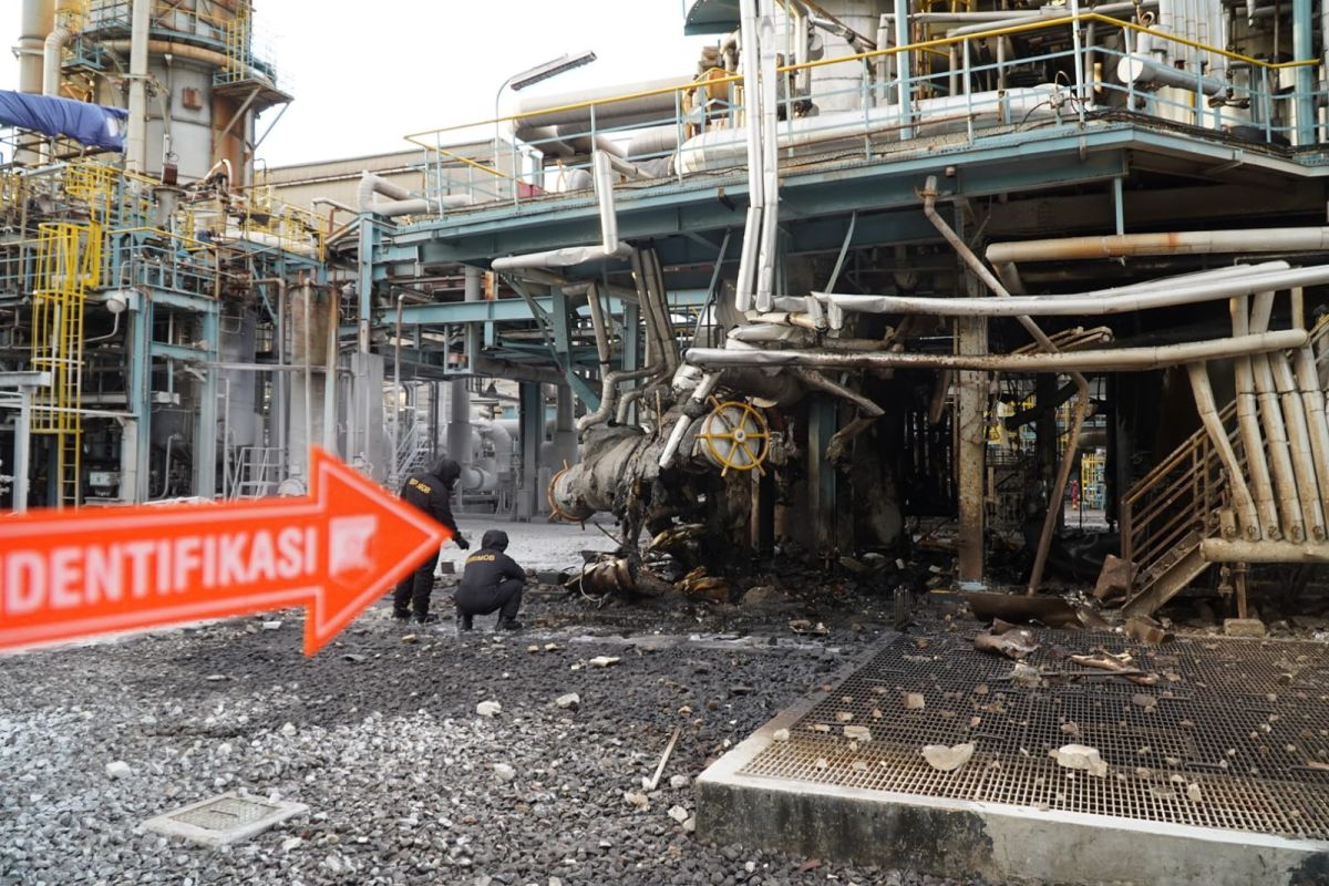 Banten Police and Forensics Lab Investigate Blast at PT MCCI Cilegon