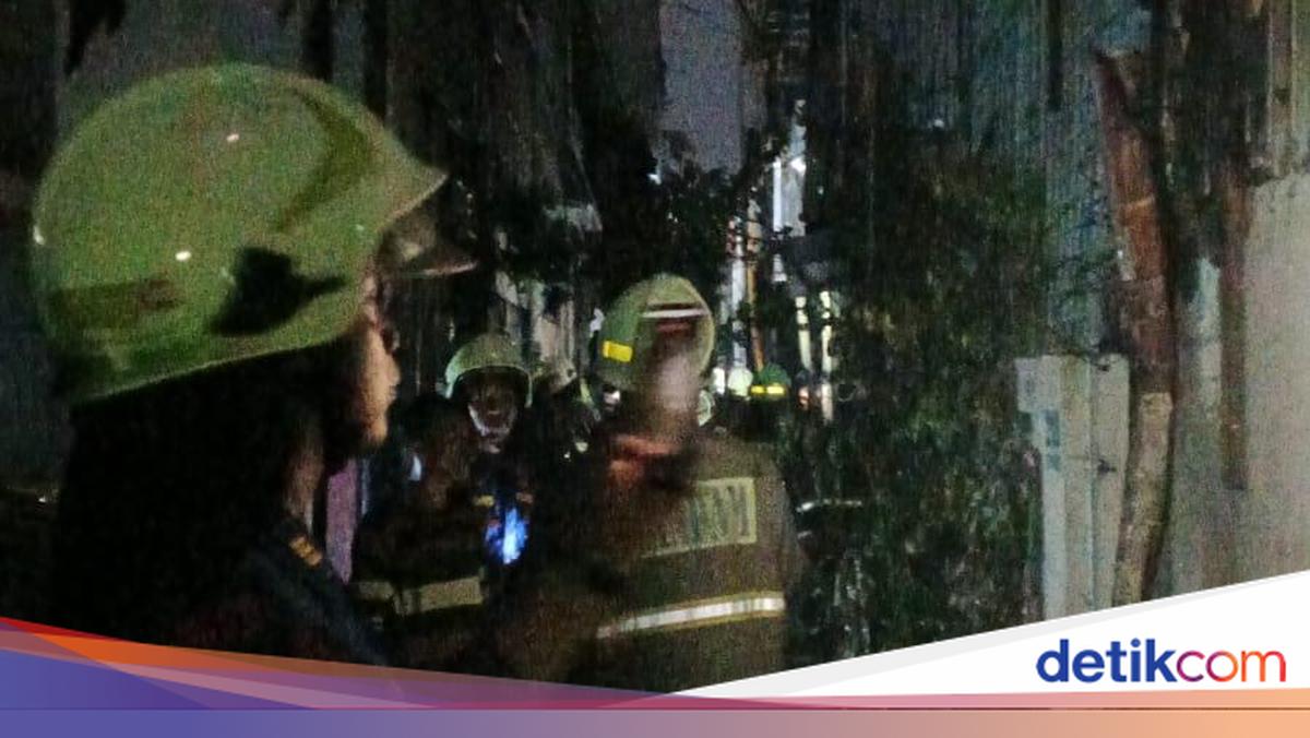 Fire in Tambora, West Jakarta Extinguished, Source Same as Previous Incident