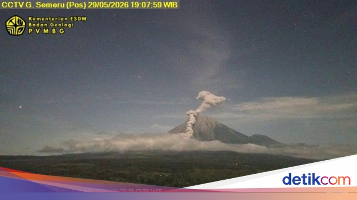 Mount Semeru Erupts Again as Hot Cloud Height Reaches 2 km