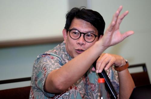 Expert: 10 GW Solar Power Plants More Realistic as First Step Towards 100 GW