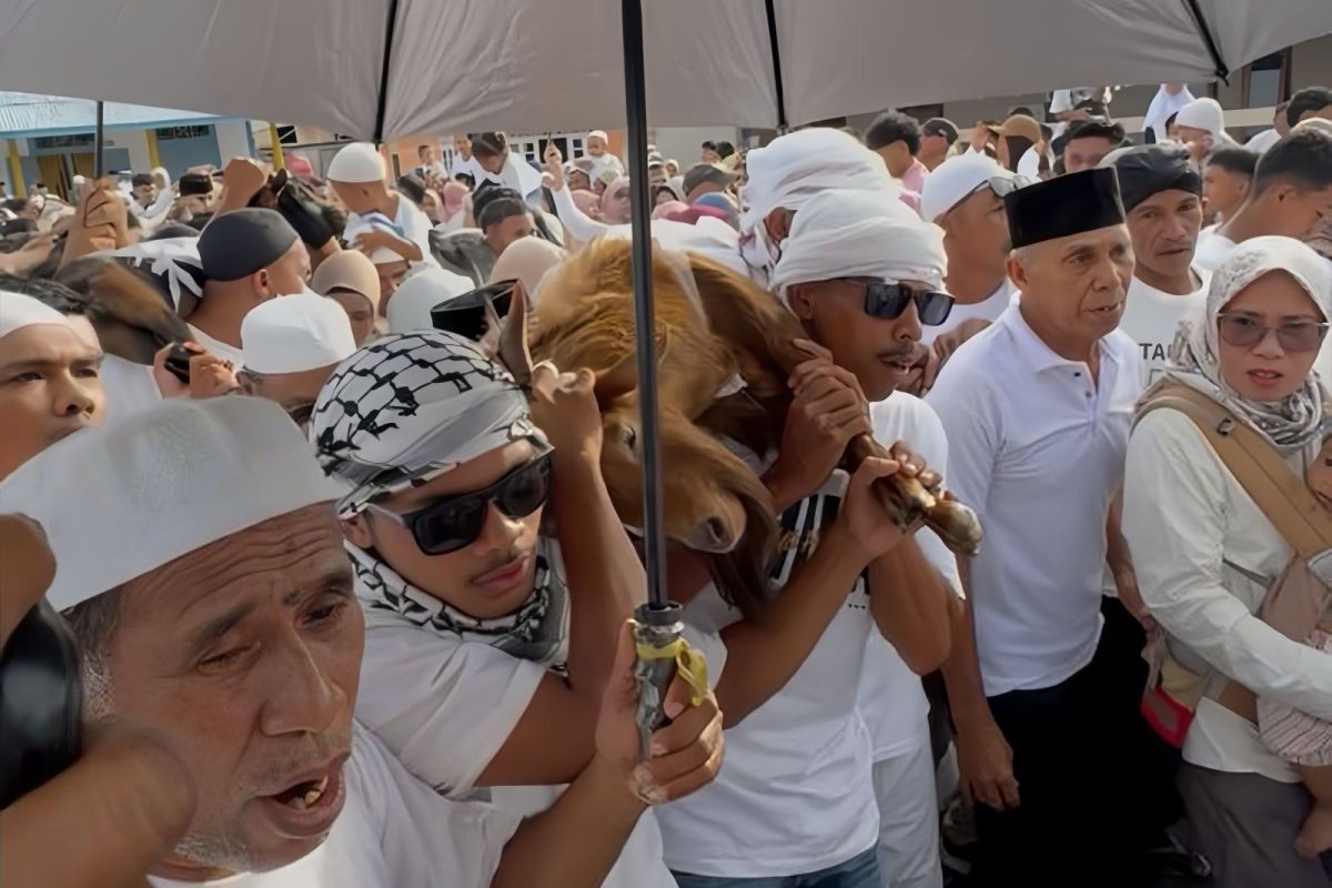 Lawa Pipi Tradition: A Miniature Hajj Ritual from Hila, Maluku