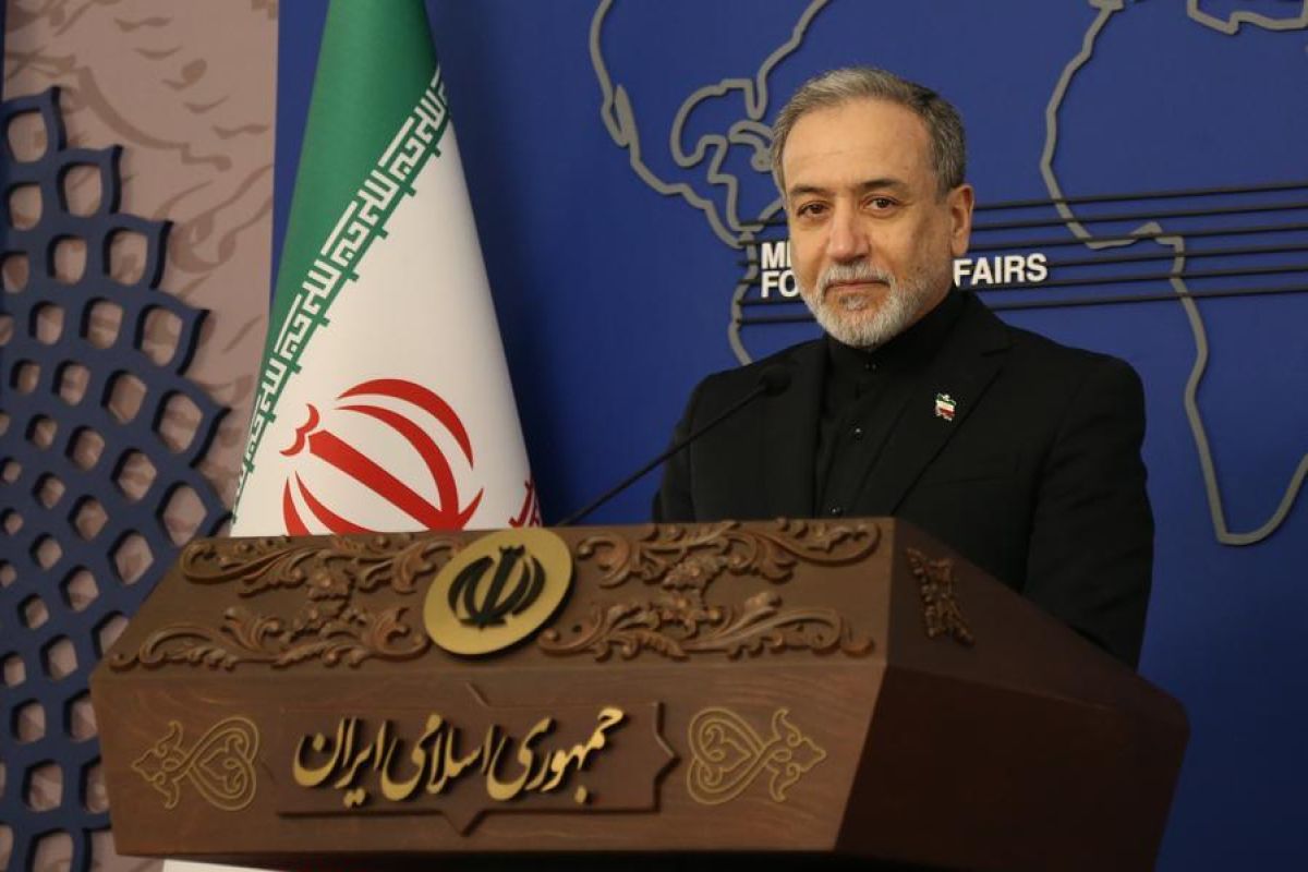 Iran's Foreign Minister: Peace deal hinges on US 'contradictory stance'