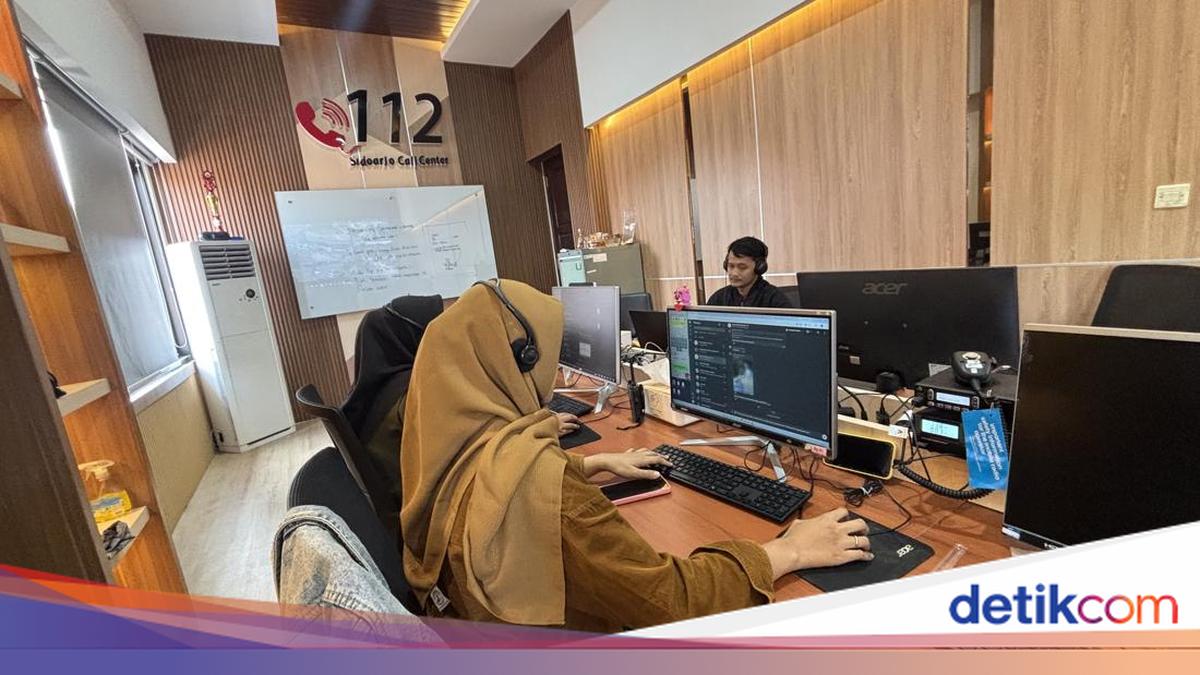 Sidoarjo's 112 Call Centre Operates 24/7 to Serve Residents