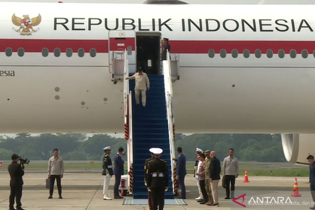 President returns home after state visit to France