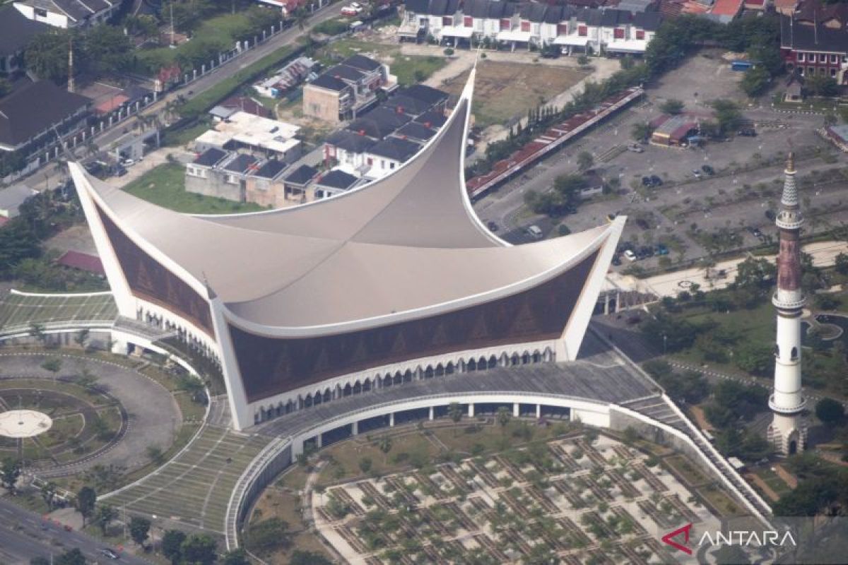 West Sumatra's bureaucratic reform index continues to rise over the past five years