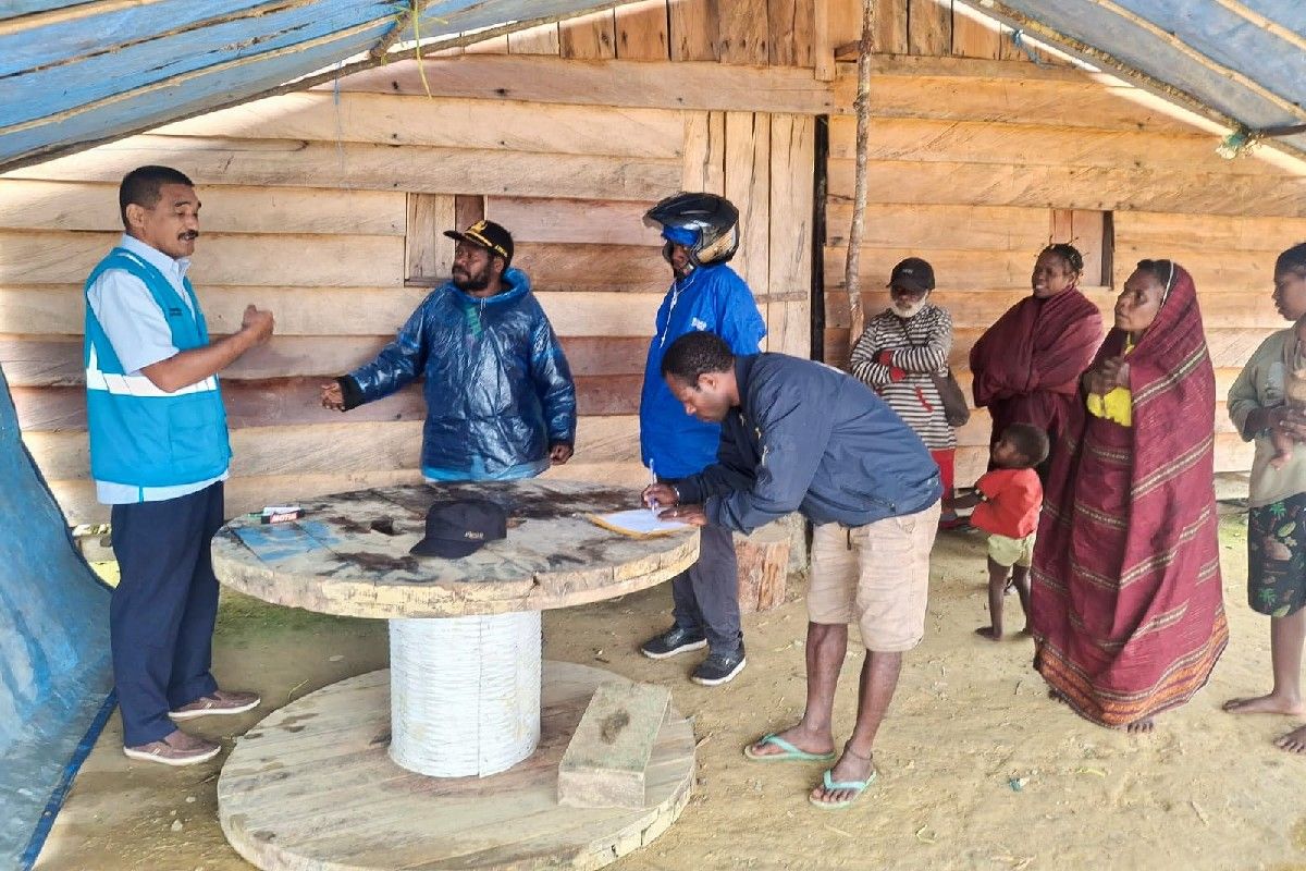 PLN Papua delivers 24-hour electricity to 1,396 households in Pegunungan Arfak