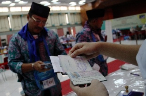 Two Main Illegal Hajj Schemes Uncovered by Soekarno-Hatta Airport Immigration
