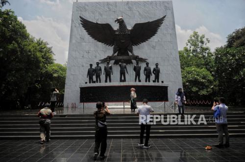 Pancasila in the Vortex of Time: Testing Resilience Against Local and Global Challenges