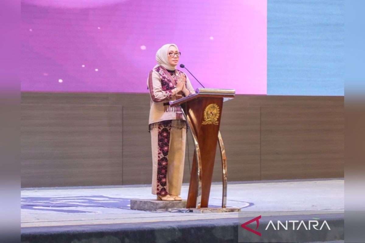 Political parties urged to strengthen female cadre development for better women's representation
